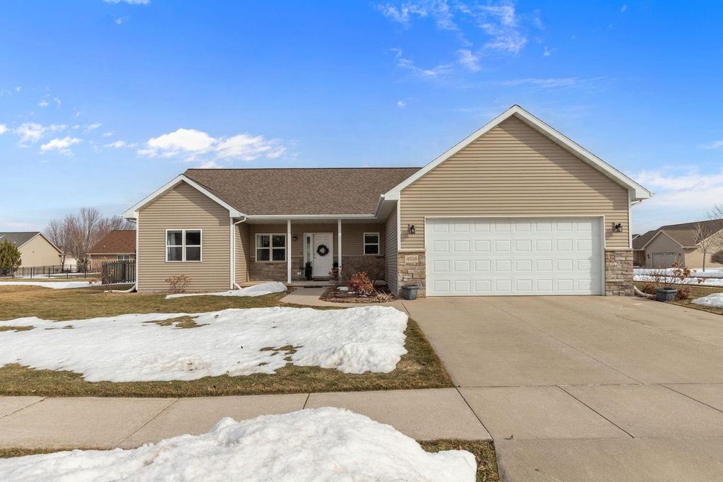 4326 E APPLEVIEW DRIVE, Appleton, WI 54913