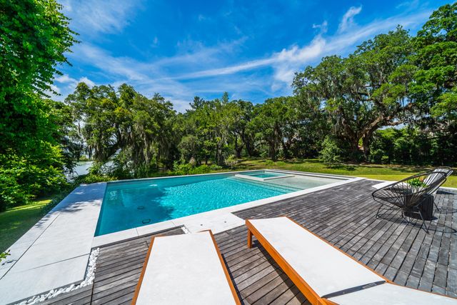 336 Coinbow Drive, Mount Pleasant, SC 29464