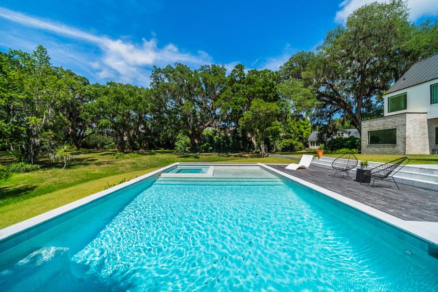 336 Coinbow Drive, Mount Pleasant, SC 29464