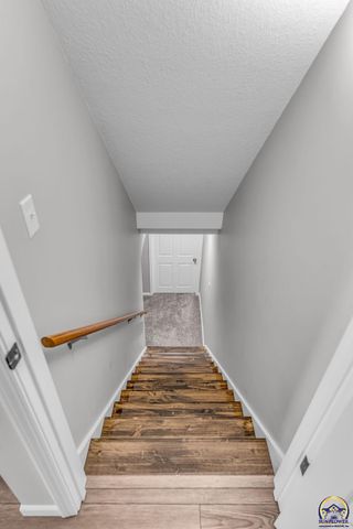 2531 SW Pepperwood CT, Topeka, KS 66614