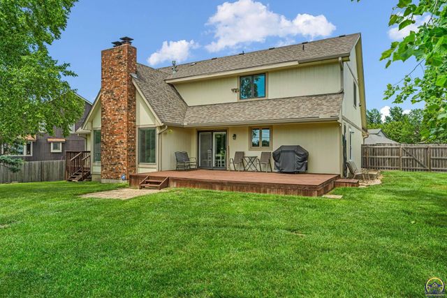 2531 SW Pepperwood CT, Topeka, KS 66614