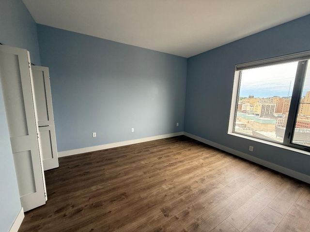 117 Campau Circle, Grand Rapids, MI 49503