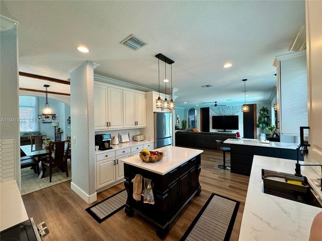 12917 SW 23rd St, Miramar, FL 33027