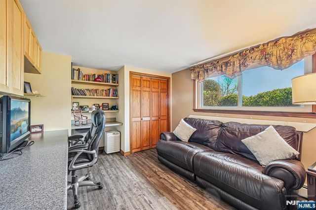 61 Shades Of Death Road, Independence, NJ 07838