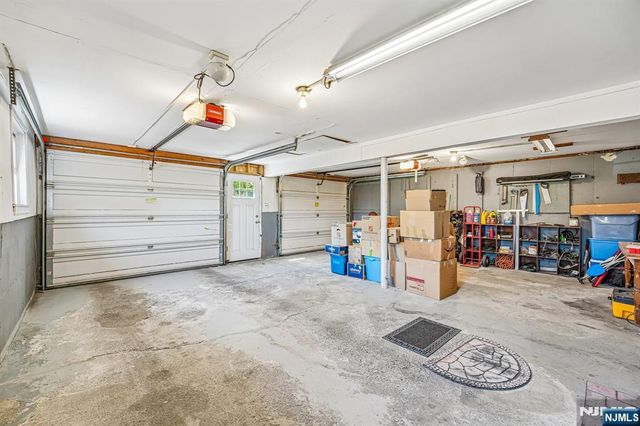 61 Shades Of Death Road, Independence, NJ 07838