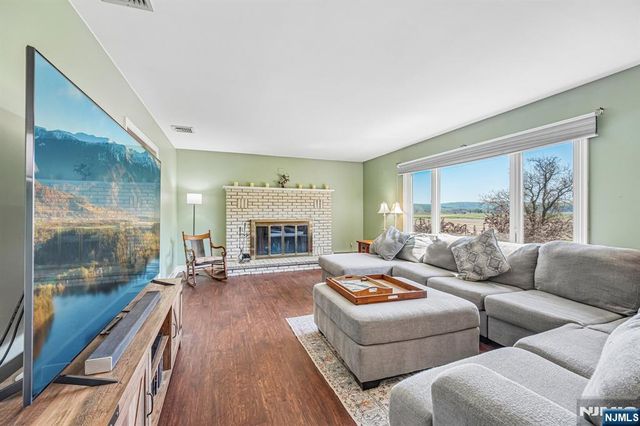 61 Shades Of Death Road, Independence, NJ 07838