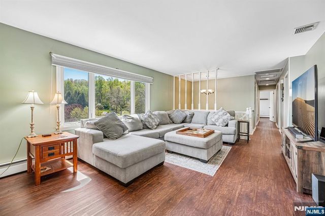 61 Shades Of Death Road, Independence, NJ 07838