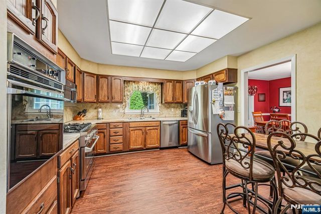 61 Shades Of Death Road, Independence, NJ 07838