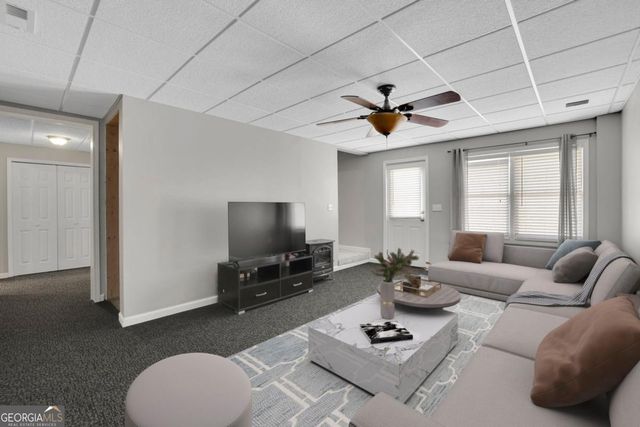 5406 Hunting Pine Drive, Powder Springs, GA 30127