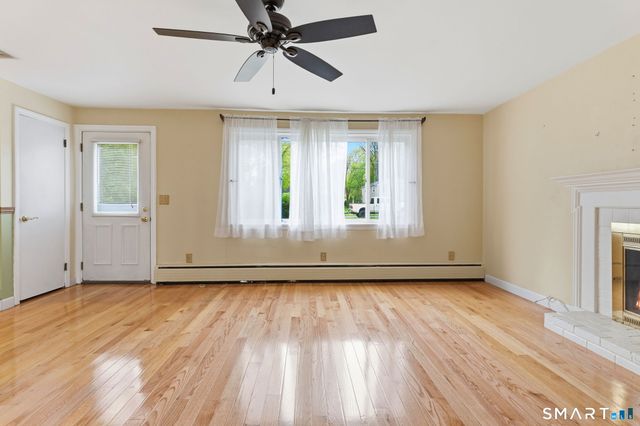 886 Overhill Drive, Suffield, CT 06078