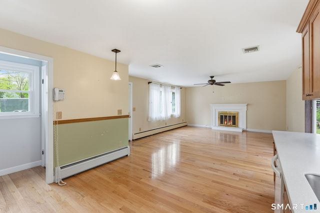 886 Overhill Drive, Suffield, CT 06078