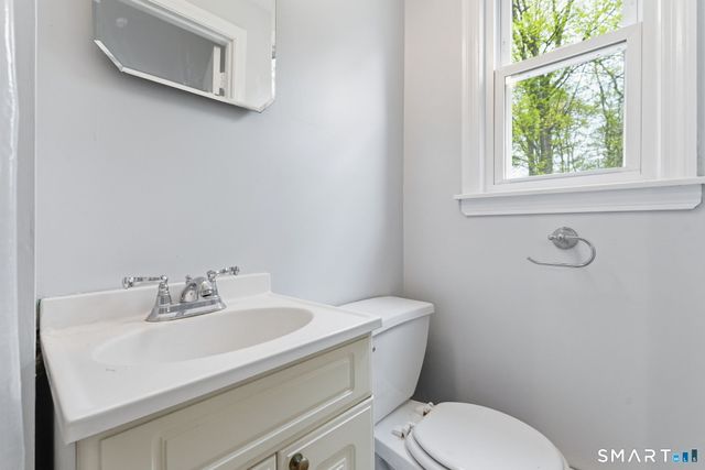 886 Overhill Drive, Suffield, CT 06078