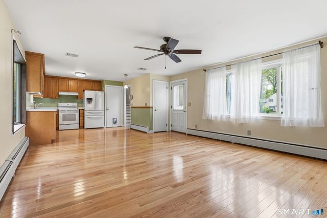 886 Overhill Drive, Suffield, CT 06078