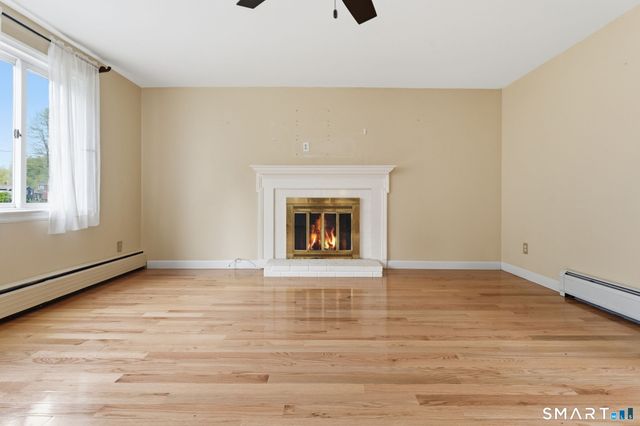 886 Overhill Drive, Suffield, CT 06078