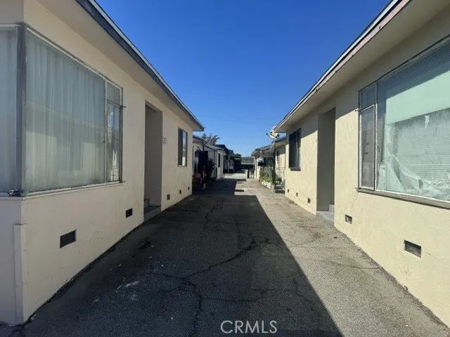 622 N Alhambra Avenue C, Monterey Park, CA 91756