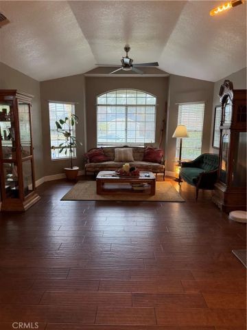 9309 Foxglen Court, Bakersfield, CA 93312