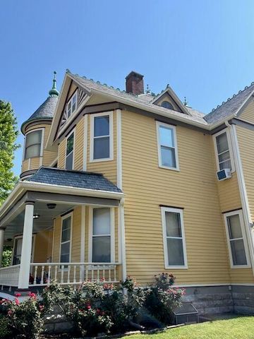 335 South Wood Street, Neosho, MO 64850