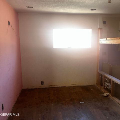 3825 PIERCE Avenue, El Paso, TX 79930