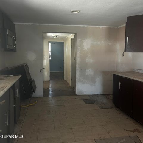 3825 PIERCE Avenue, El Paso, TX 79930