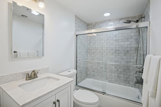 53 COTTAGE ST, Bayonne, NJ 07002