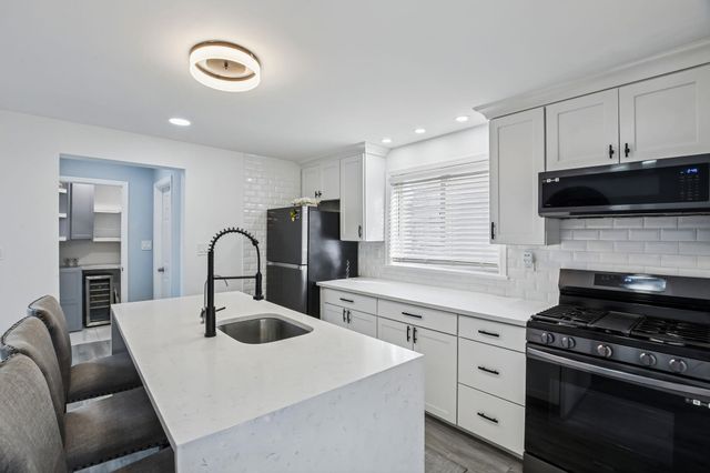 53 COTTAGE ST, Bayonne, NJ 07002