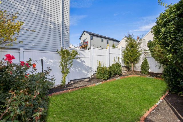 53 COTTAGE ST, Bayonne, NJ 07002