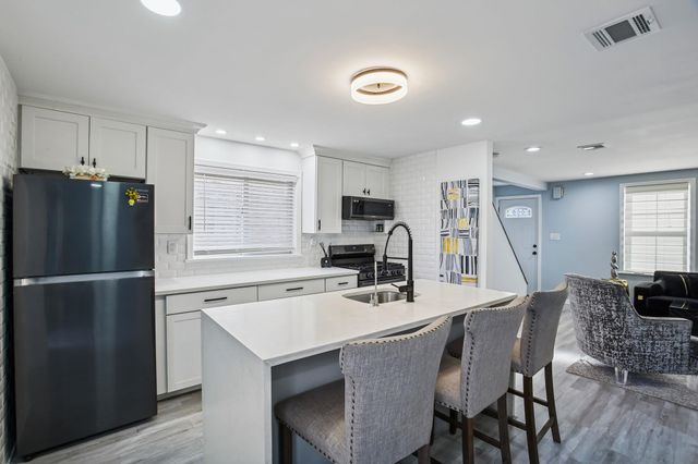 53 COTTAGE ST, Bayonne, NJ 07002