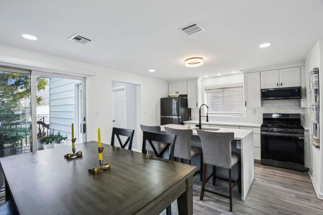 53 COTTAGE ST, Bayonne, NJ 07002