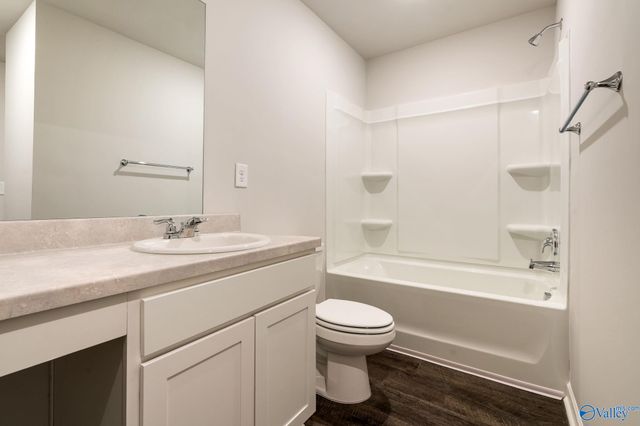 4016 Mckenzie Drive, Decatur, AL 35603