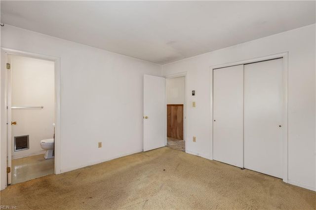 6265 Debbie CIR, Hayes, VA 23072