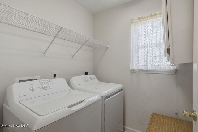 1481 E Boiling Spring Road, Southport, NC 28461