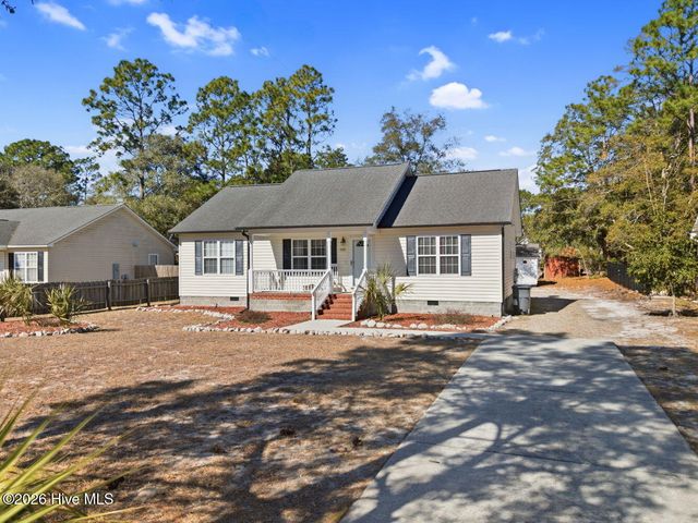 1481 E Boiling Spring Road, Southport, NC 28461