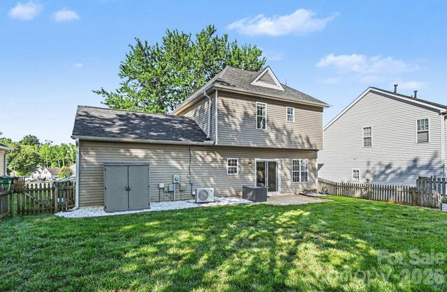 9902 Highlands Crossing Drive, Charlotte, NC 28277