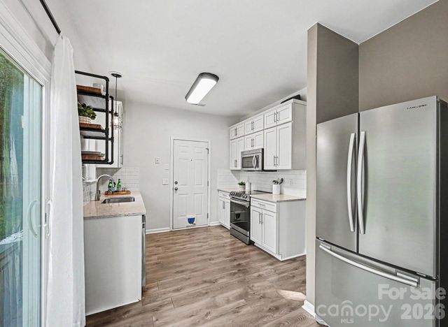 9902 Highlands Crossing Drive, Charlotte, NC 28277