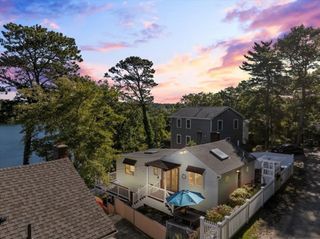 21 Hillside Road, Plymouth, MA 02360