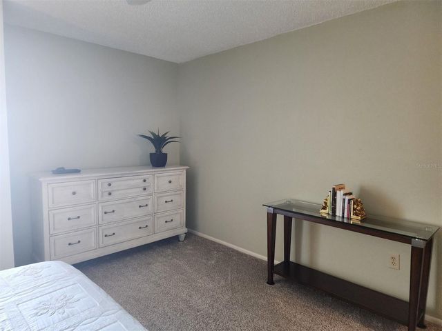 2132 LAKEWOOD CLUB DRIVE S 8B, St Petersburg, FL 33712