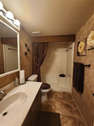 2132 LAKEWOOD CLUB DRIVE S 8B, St Petersburg, FL 33712