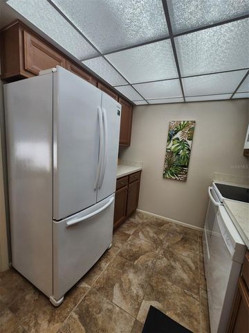 2132 LAKEWOOD CLUB DRIVE S 8B, St Petersburg, FL 33712