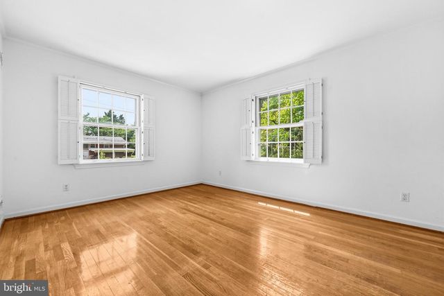 5605 ALTA VISTA RD, Bethesda, MD 20817