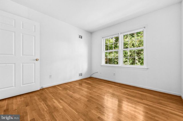 5605 ALTA VISTA RD, Bethesda, MD 20817