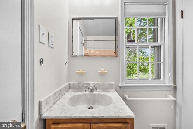 5605 ALTA VISTA RD, Bethesda, MD 20817