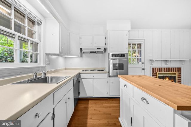 5605 ALTA VISTA RD, Bethesda, MD 20817