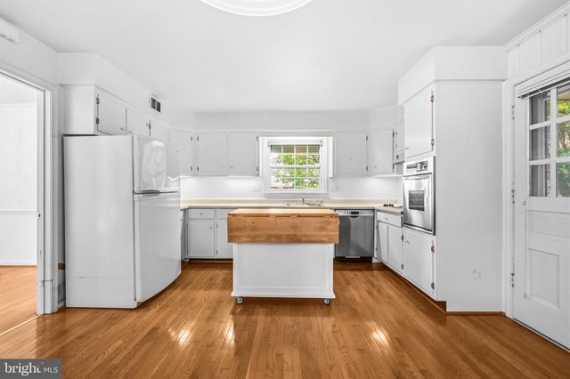 5605 ALTA VISTA RD, Bethesda, MD 20817