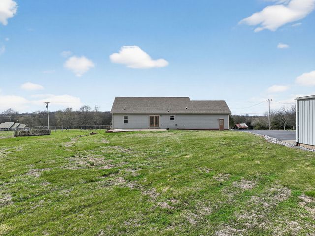 3070 Midland Rd, Shelbyville, TN 37160