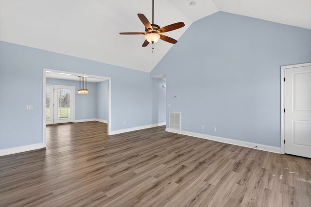 3070 Midland Rd, Shelbyville, TN 37160