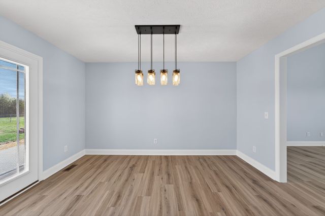 3070 Midland Rd, Shelbyville, TN 37160