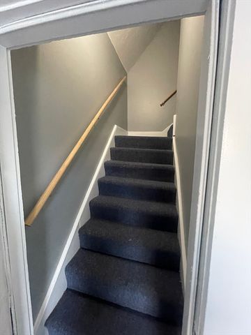 60 Pearl St, Leominster, MA 01453