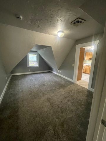 60 Pearl St, Leominster, MA 01453