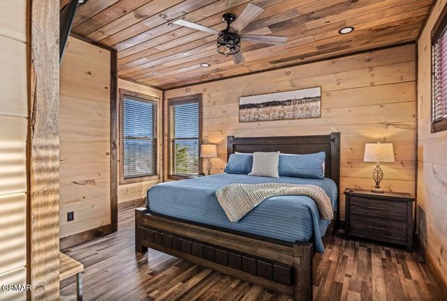 2004 Thistle Thorn Trail, Sevierville, TN 37876