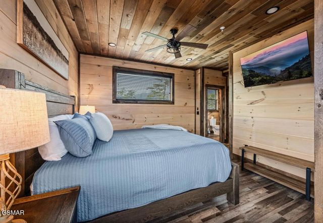 2004 Thistle Thorn Trail, Sevierville, TN 37876